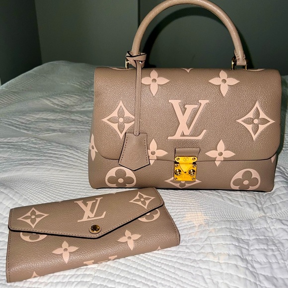 ✨🔌PLUG INTO MY LATE NITE SHOW’S W/ ALL MY FAV LUX & MORE!!!🔌✨NEW INVENTORY🤩📫 - Picture 16 of 17